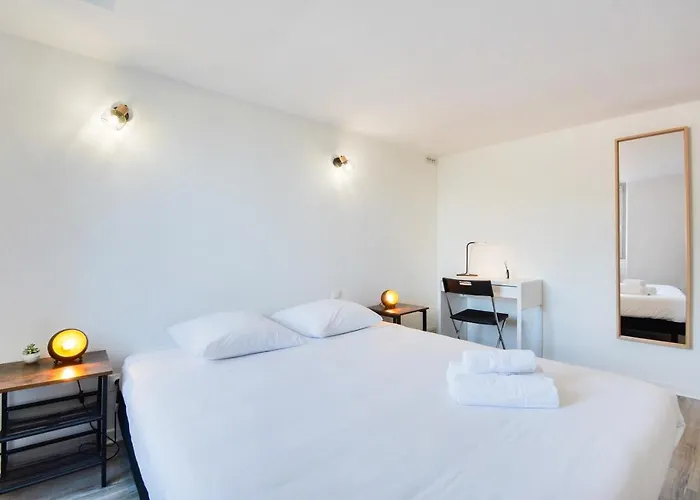 Les Cosy De La Taniere De La Porte Verte 4etoiles Нанси